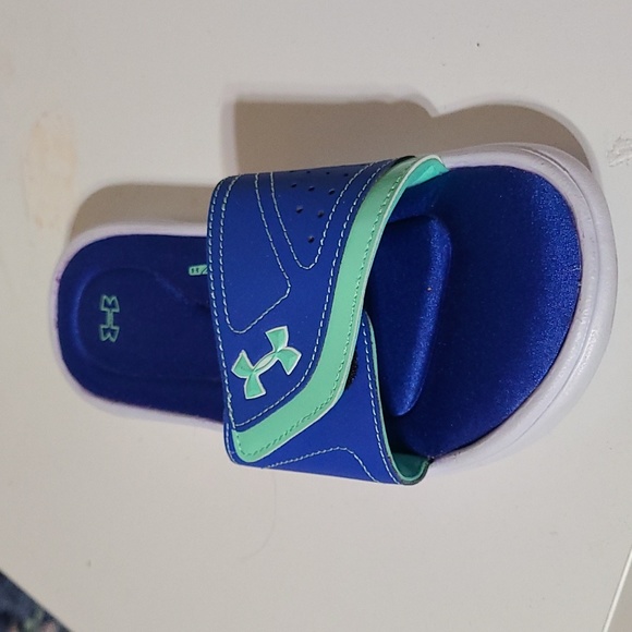 Under Armour Sandles Size 8 - Picture 5 of 9